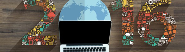 MacBook ligt over het getal 2016 dat staat voor de CRM trends